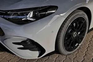 Mercedes-Benz CLA 350 4M AMG *Neu* Standhz.+Superscreen+Panora Bild 3