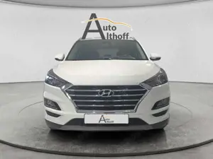 Hyundai TUCSON 1.6 T-GDI Select 2WD AUTOM.SITZ.NAVI Bild 2
