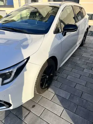Toyota Corolla Touring Sports 1.8 - Facelift - HEV - 8 Fach Bild 4