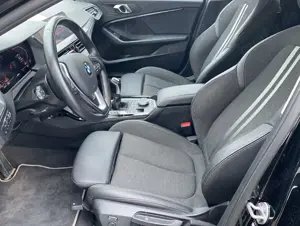 BMW 116 i Sport Line*Navi*DAB* Bild 3