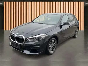 BMW 116 i Sport Line*Navi*DAB* Bild 2