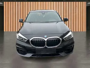 BMW 116 i Sport Line*Navi*DAB* Bild 4