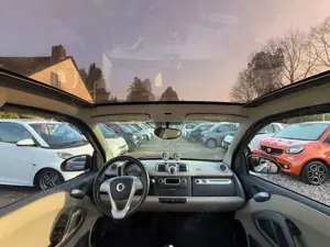 smart forTwo *MHD*SERVO*KLIMA*AUTOMATIK*PANO* Bild 5