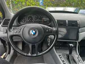 BMW 318 318i