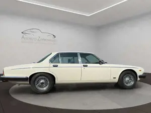 Jaguar Daimler Double Six Serie 3! NUR 24000KM! EZ2003! Bild 4