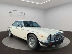 Jaguar Daimler Double Six Serie 3! NUR 24000KM! EZ2003! Bild 2