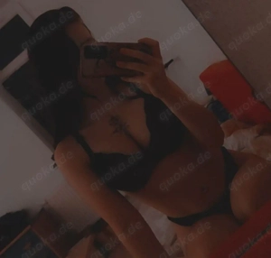 Biete sexy Bilder & Videos für kleines TG 