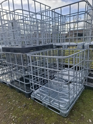 Gebrauchte Gitterboxen IBC Brennholz Lagerung