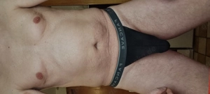 Schöner Großer sucht Sie für schöne Affäre  und gut bestückt. 