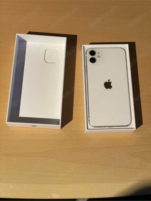 iPhone 11 64 GB Bild 2