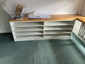 Schränke,  Regale, Stühle etc aus Praxisaufgabe Bild 2