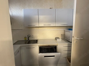 Schränke,  Regale, Stühle etc aus Praxisaufgabe