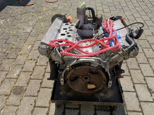 Porsche 928 s Motor zum revidieren  Bild 2