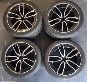 AMG 22 Zoll Felgensatz GLE V167 5-Doppelspeichen-Rad, RDK, 6-7mm Winterreifen