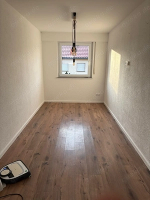 Schöne 3 Zimmer Wohnung mit offenem Essbereich und Balkon in Waiblingen Bittenfeld Bild 7