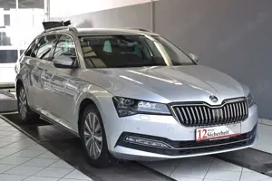 Skoda Superb Combi 2.0TDI Style DSG*AHK*LED*SHZ*PDC Bild 3