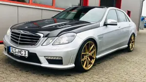 Mercedes-Benz E 63 AMG E-Klasse Speedshift MCT Performance Package