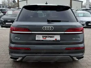 Audi Q7 55 TFSI quattro S line AHK Pano RFK ACC ViCo Bild 4