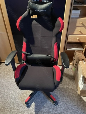 DXRacer Gaming-  Büro-  Schreibtischstuhl, mit Wippfunktion und Parkettrollen, wenig benutzt