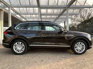 Volkswagen Touareg Elegance 4Motion*LED*NNavi*Pano*ACC*DCC*