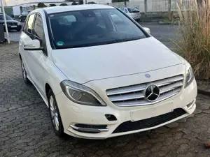 Mercedes-Benz B 220 B 220 4Matic Automatik (246.247)