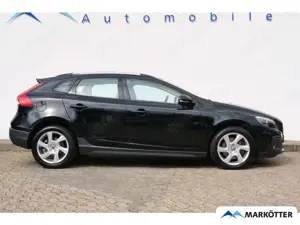 Volvo V40 Cross Country D4 Linje You! /AHK/Scheckheftgepflegt/ Bild 3