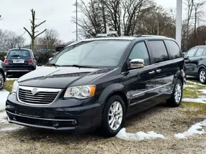 Lancia Voyager 2,8 CRDI Platinum Automatik 7 Sitzer Bild 2