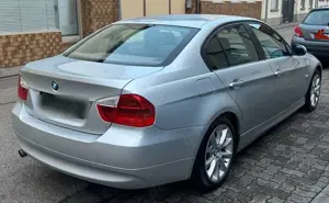 BMW 320 320i Bild 4