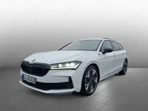Skoda Superb Combi Sportline 2,0 TDI DSG Navi ACC LED