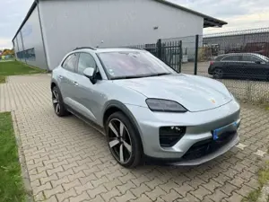 Porsche Macan Macan 4 Bild 2