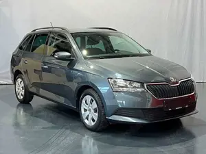 Skoda Fabia Combi DSG Ambition PDC Bild 2