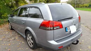 Opel Vectra Vectra 1.9 CDTI Caravan Edition Plus Bild 3