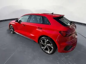 Audi A3 40 TFSIe Sportback S tronic S line *LED*PANO* Bild 4