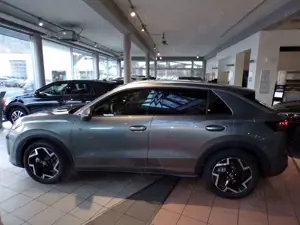 Volkswagen T-Roc T-ROC 1.5 TSI DSG R-LINE / PANO+MATRIX+HEAD UP Bild 5