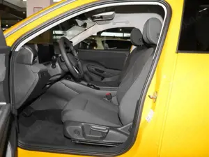 Volkswagen T-Roc "LIFE" 1.5 l eTSI neues Modell 7-Gang DSG Bild 4