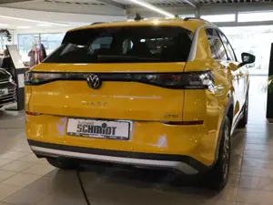 Volkswagen T-Roc "LIFE" 1.5 l eTSI neues Modell 7-Gang DSG Bild 2