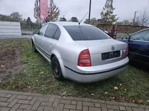 Skoda Superb Elegance Bild 3