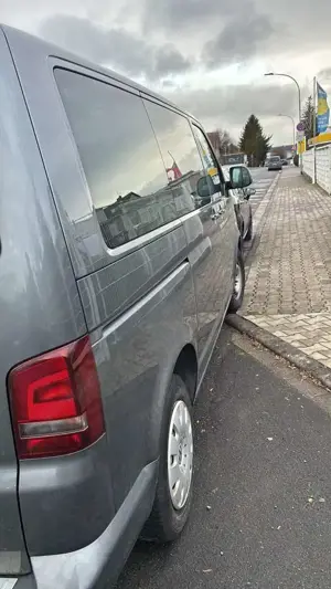 Volkswagen T5 Caravelle Transporter T5 TDI Lang DSG Comfortline Bild 3