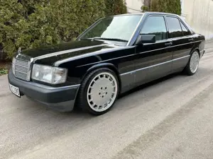 Mercedes-Benz 190 E