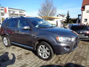 Mitsubishi Outlander Outlander Diesel 2.2 DI-D 4WD TC-SST Intense