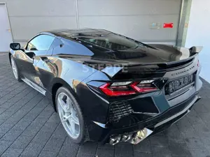 Corvette C8 Stingray Coupe 6,2 V8 3LT Europamodell STEPPE Bild 4