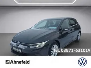 Volkswagen Golf VIII Life