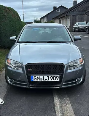 Audi A4 3.2 FSI / QUATTRO / BOSE / S-LINE / VOLL-LEDER