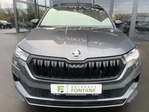 Skoda Karoq 2,0TSi DSG Sportline 4x4 Pano 19"ACC Navi