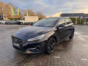 Hyundai i30 1.0 T-GDI Edition 30+ | PDC | Pano | Trenngitter
