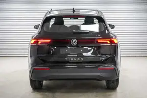 Volkswagen Tiguan 1,5 eTSI DSG Basis - LAGER 96 kW (131 PS), Auto... Bild 3