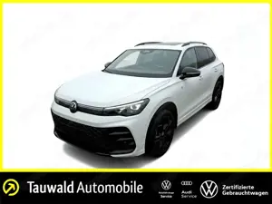 Volkswagen Tiguan III 1.5 eTSI DSG R-Line PANO/AHK/AREA/ACC