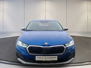 Skoda Octavia Combi Scout 4x4 Bild 5