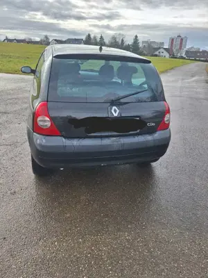 Renault Clio 1.2 16V Confort Dynamique Bild 5