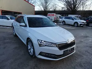 Skoda Superb Combi (3V5) Premium Edition Bild 3